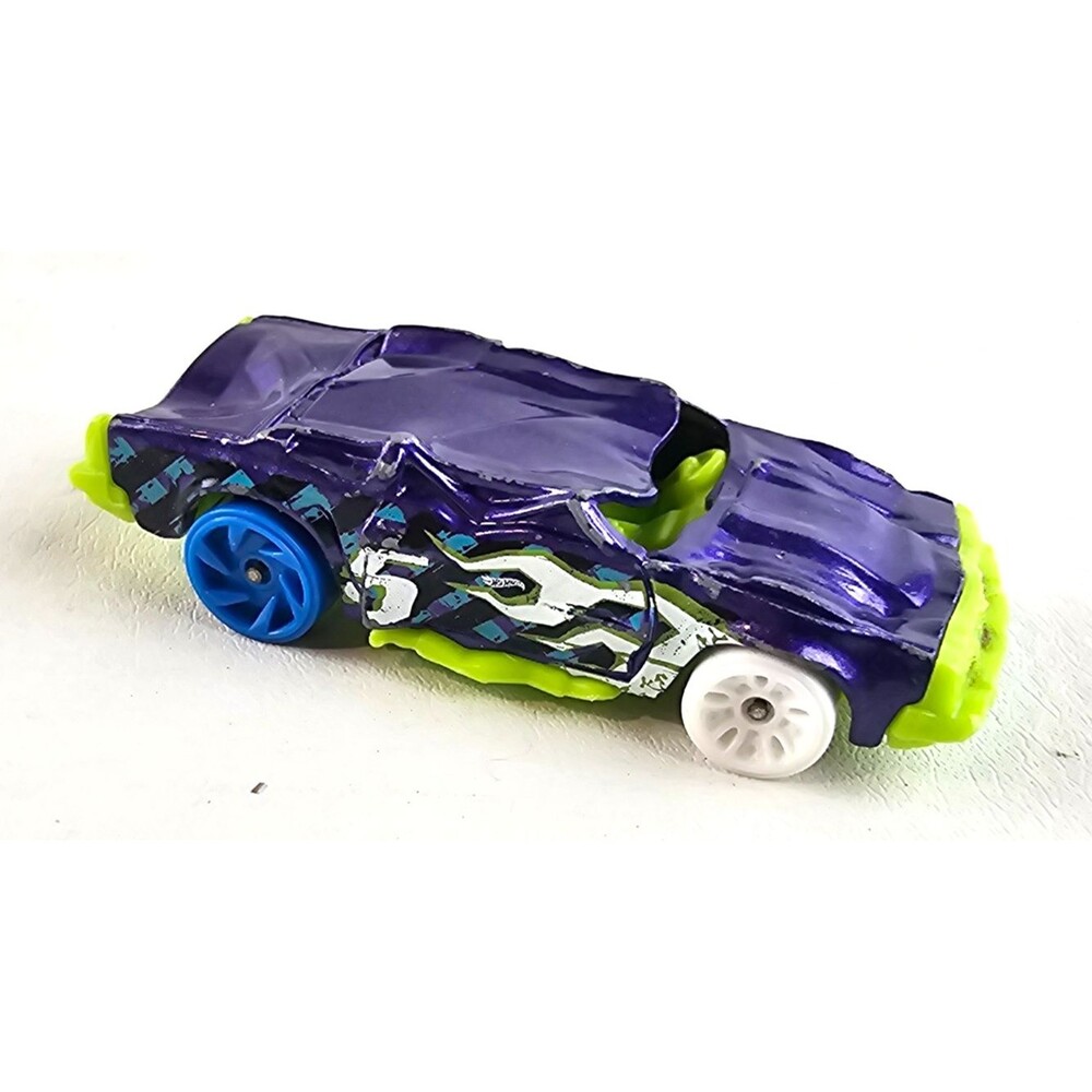 Hot Wheels Speed Bump GRH87 Purple Green 2020 Diecast Demolition Car Loose